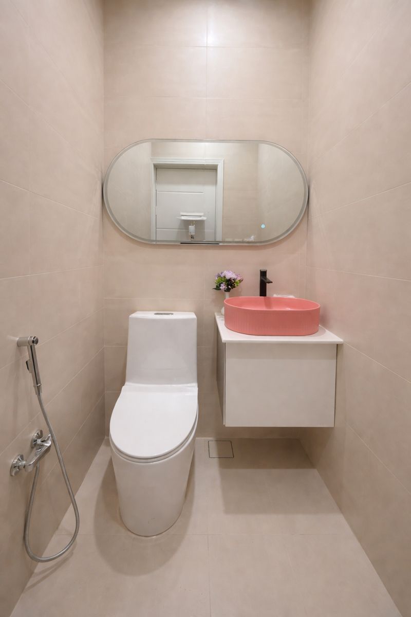 Office remodeling Riyadh - BEMS office bathroom after remodeling by Hanjin E&T