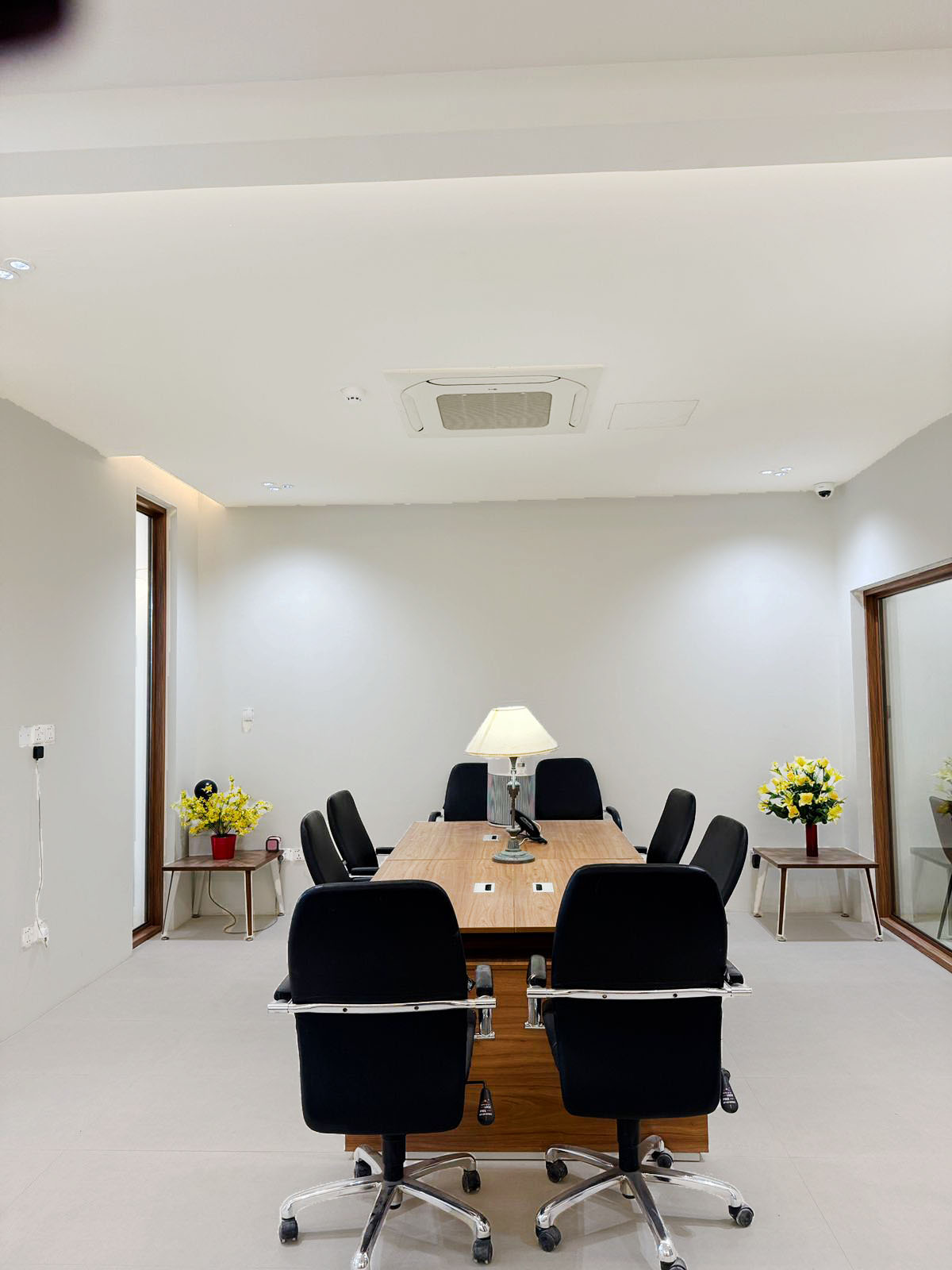 Office Remodeling Project Riyadh - open plan layout by Hanjin E&T