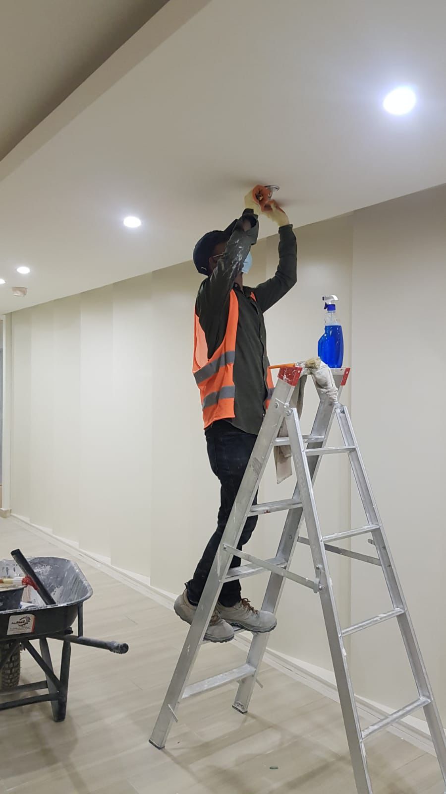 Office fit-out Riyadh construction process - Hanwha project site work