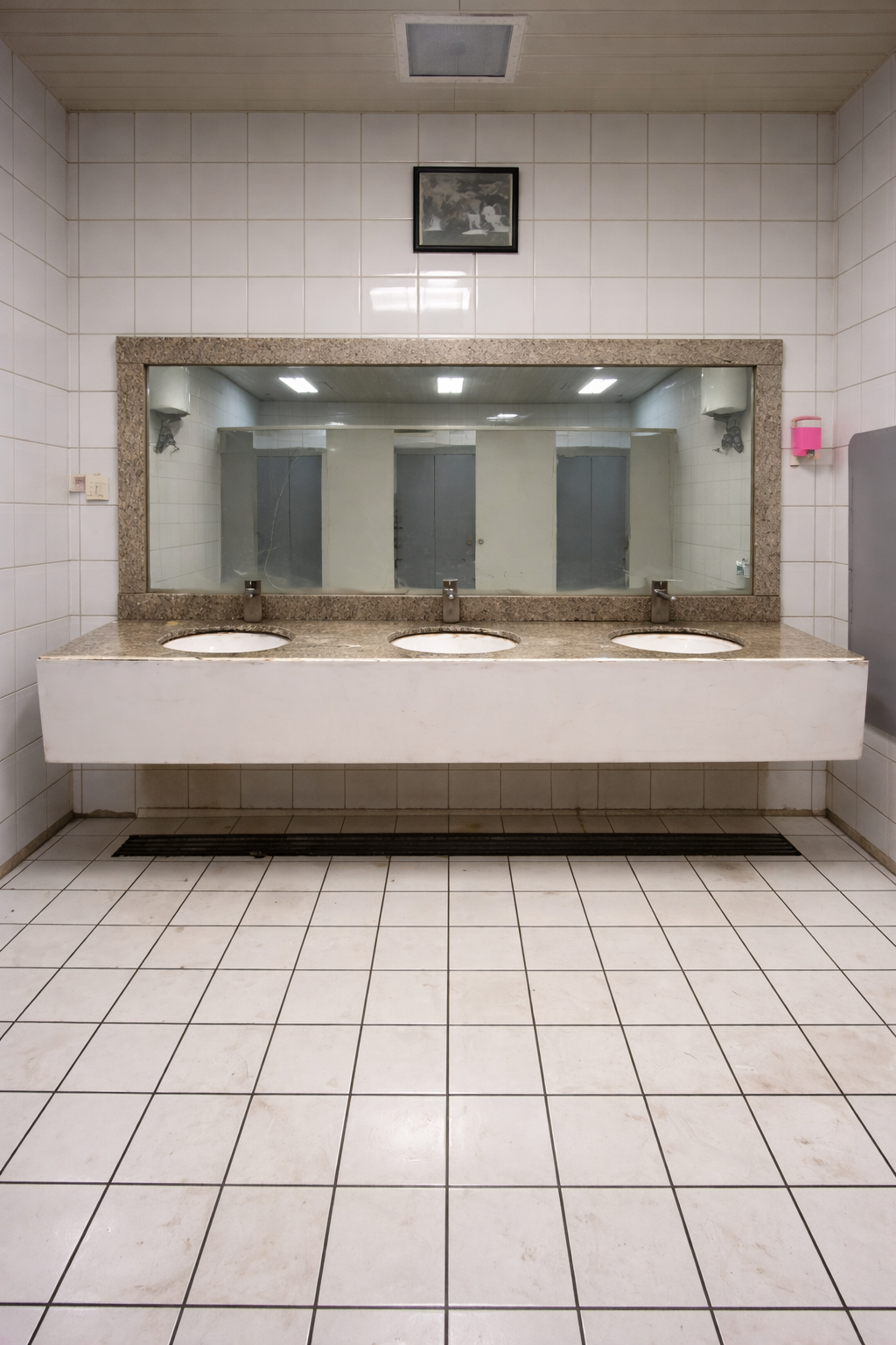 Office fit-out Riyadh before – Toilet area renovation work