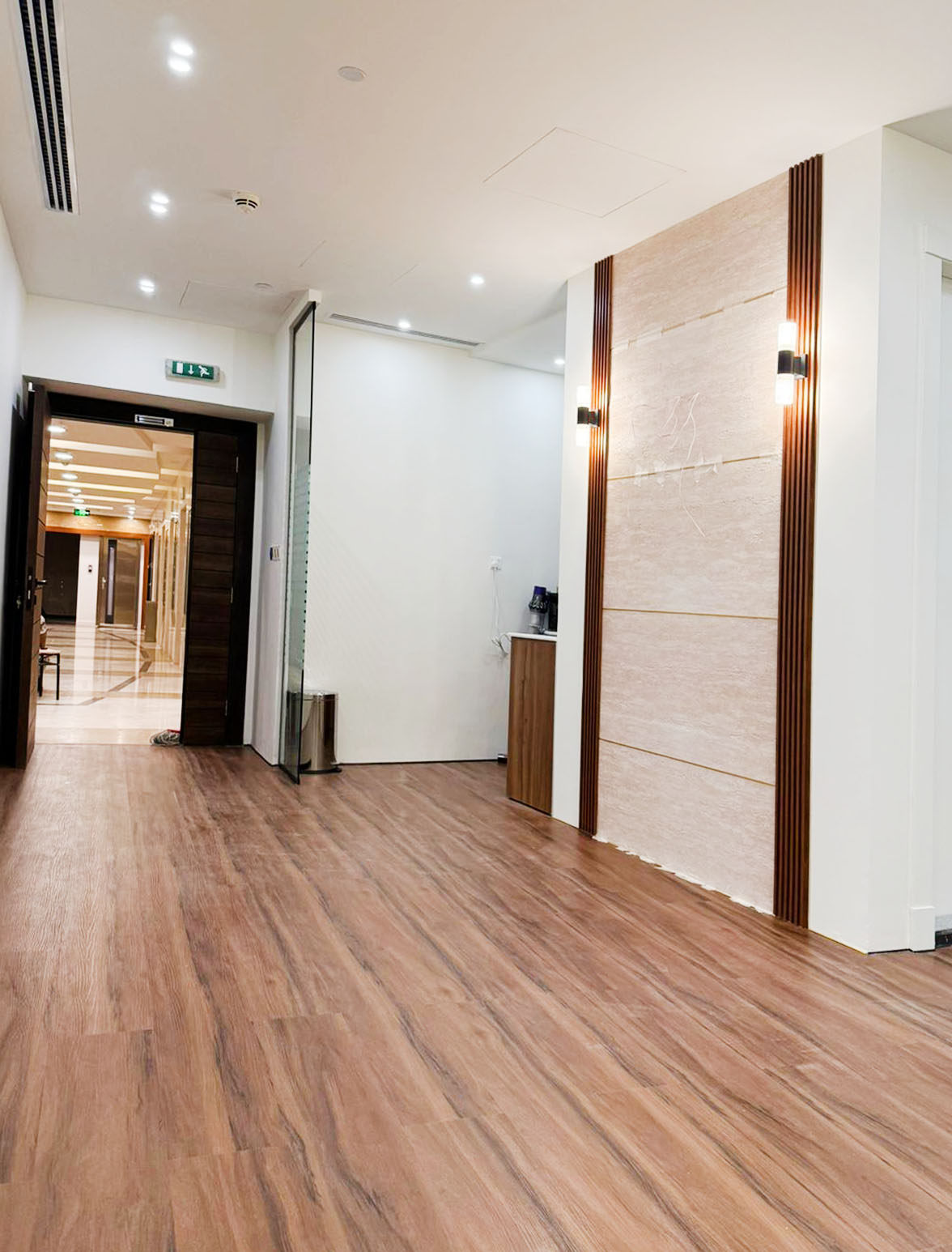 LIG NEX1 completed office remodeling