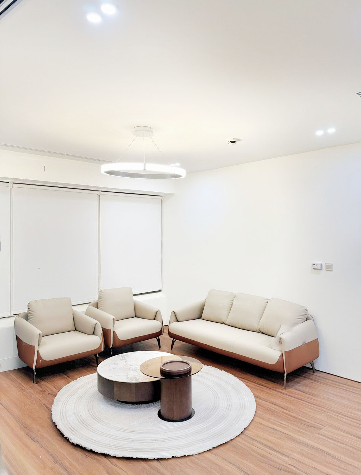 LIG NEX1 completed office remodeling